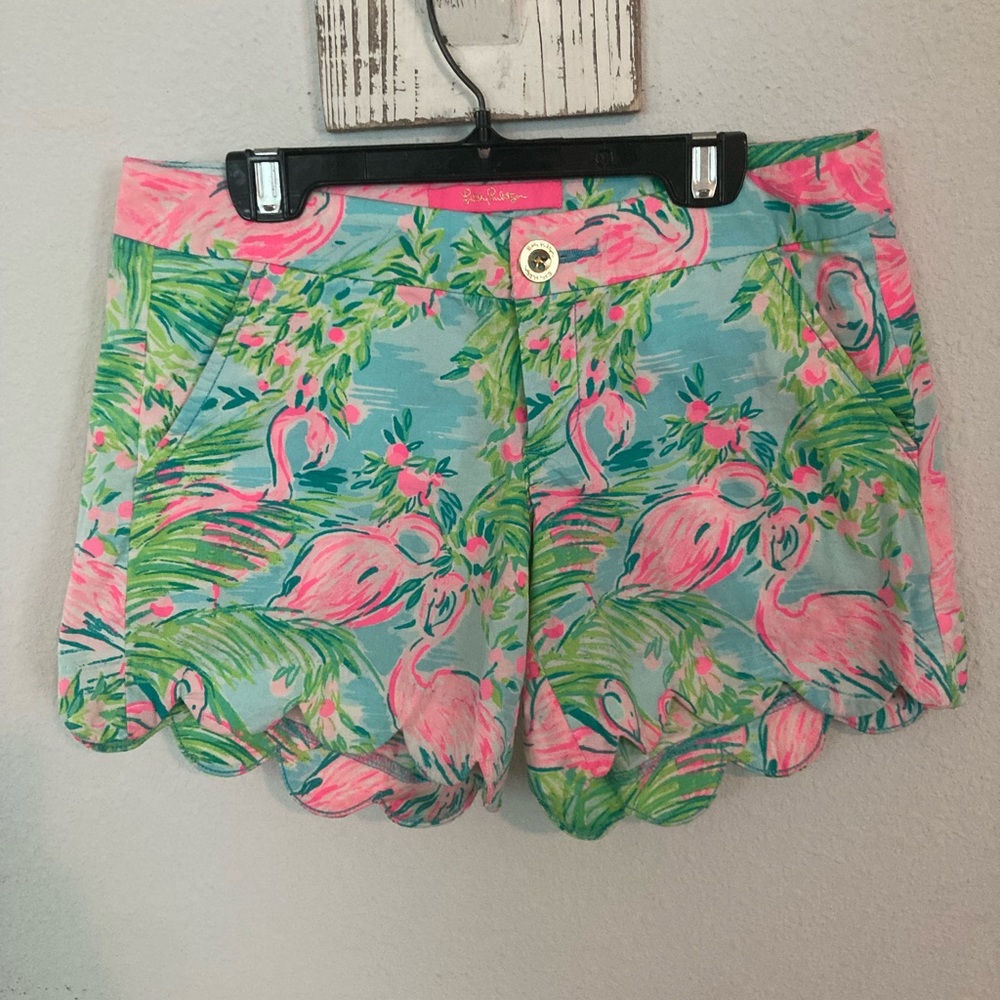 Lilly Pulitzer size 00 Buttercup Scalloped hem Flamingo Print shorts